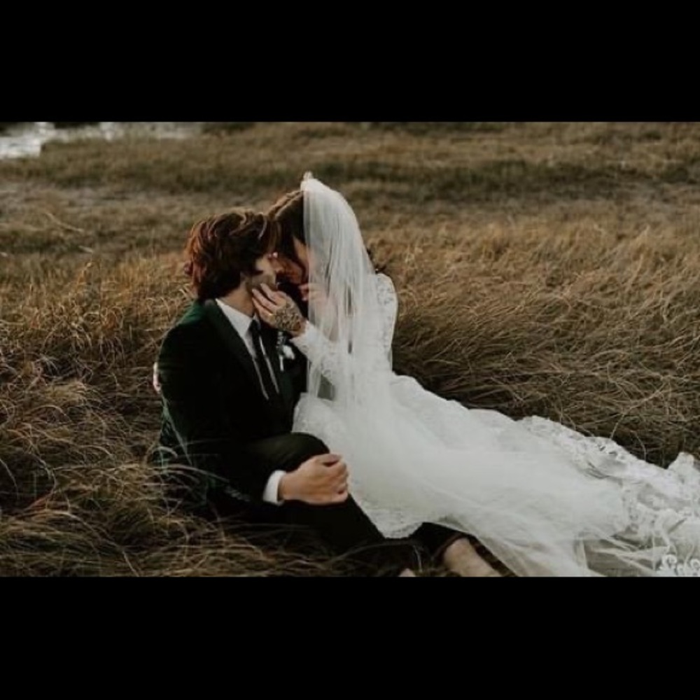 Custom Made Veils - Picture 4 of 4